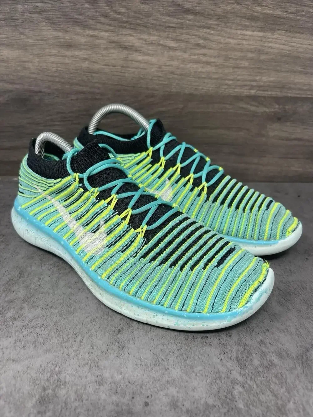 Nike Free RN Motion Flyknit Sneakers Womens Size 8 Green Blue Running 834585-300 - Picture 4 of 10